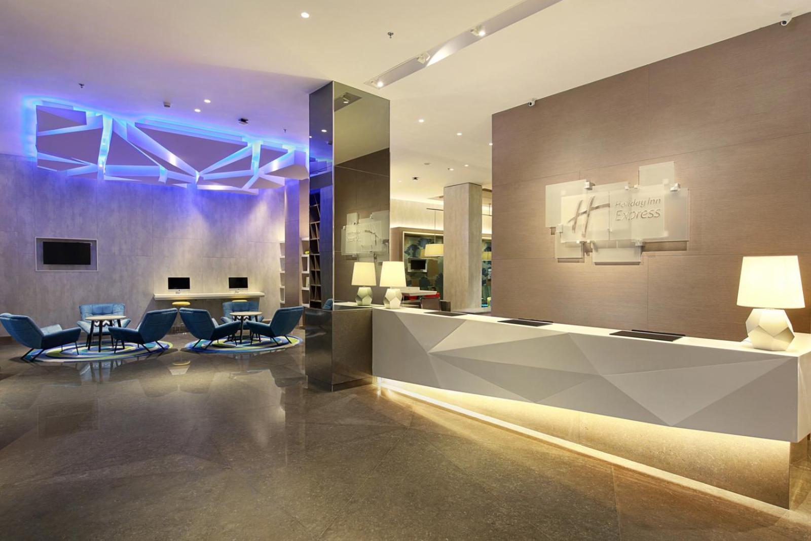 Holiday Inn Express Jakarta Wahid Hasyim By Ihg Zewnętrze zdjęcie