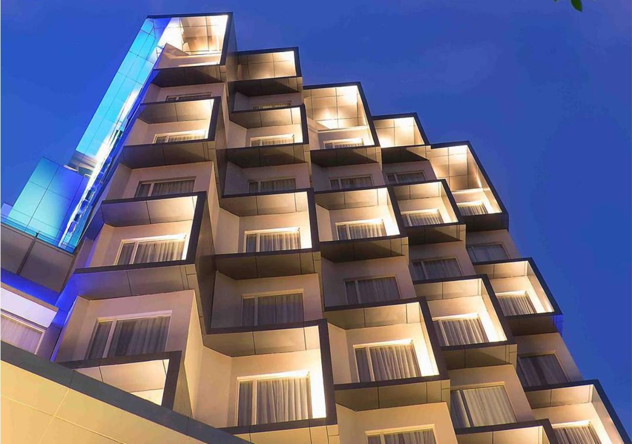 Holiday Inn Express Jakarta Wahid Hasyim By Ihg Zewnętrze zdjęcie