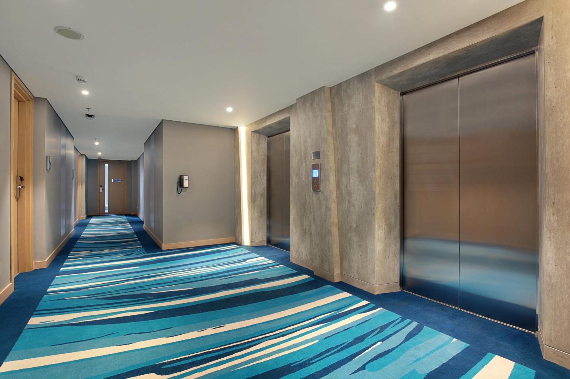 Holiday Inn Express Jakarta Wahid Hasyim By Ihg Zewnętrze zdjęcie