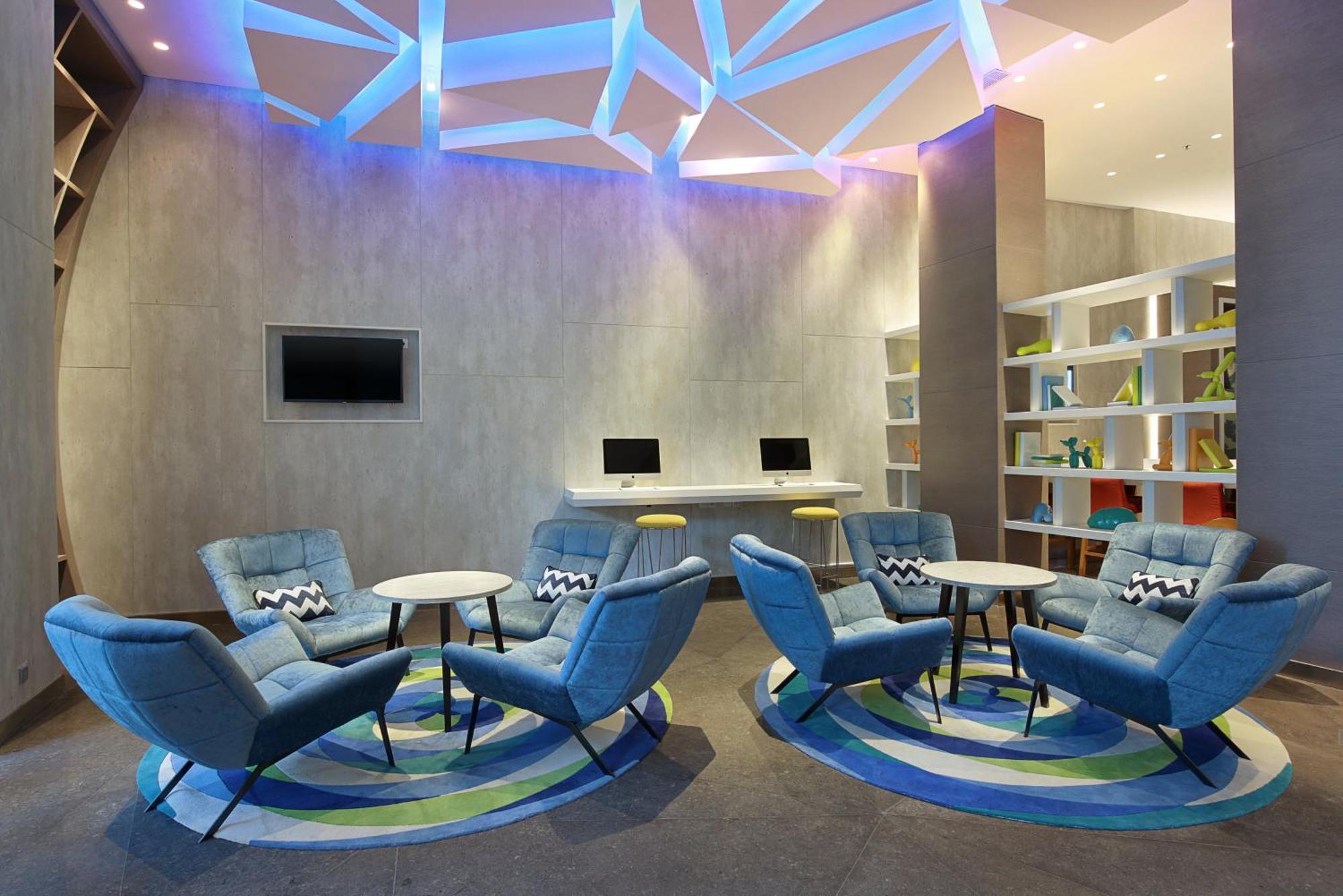 Holiday Inn Express Jakarta Wahid Hasyim By Ihg Zewnętrze zdjęcie