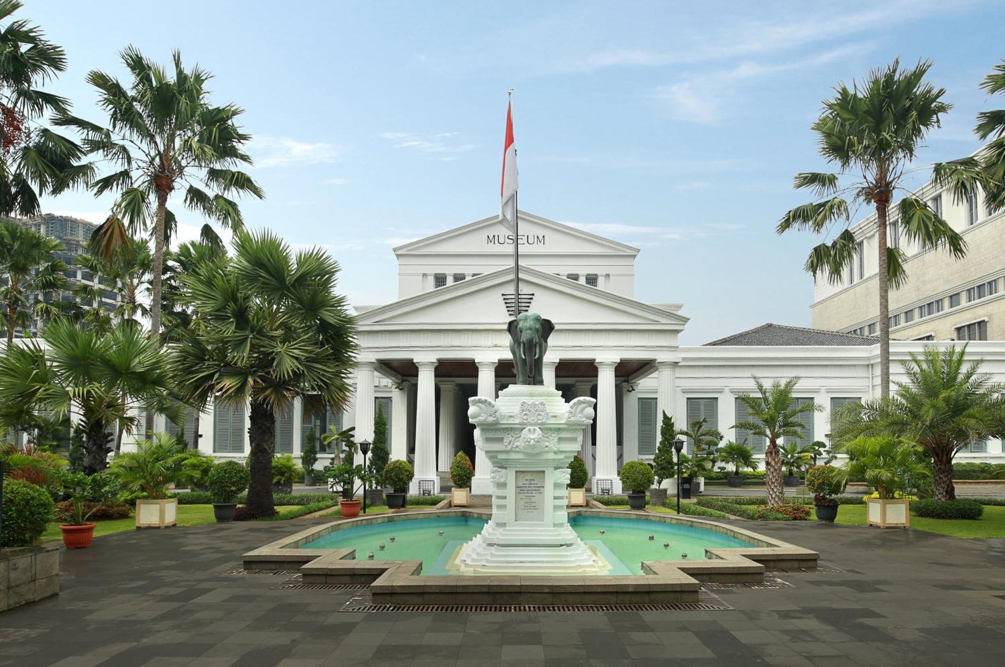 Holiday Inn Express Jakarta Wahid Hasyim By Ihg Zewnętrze zdjęcie