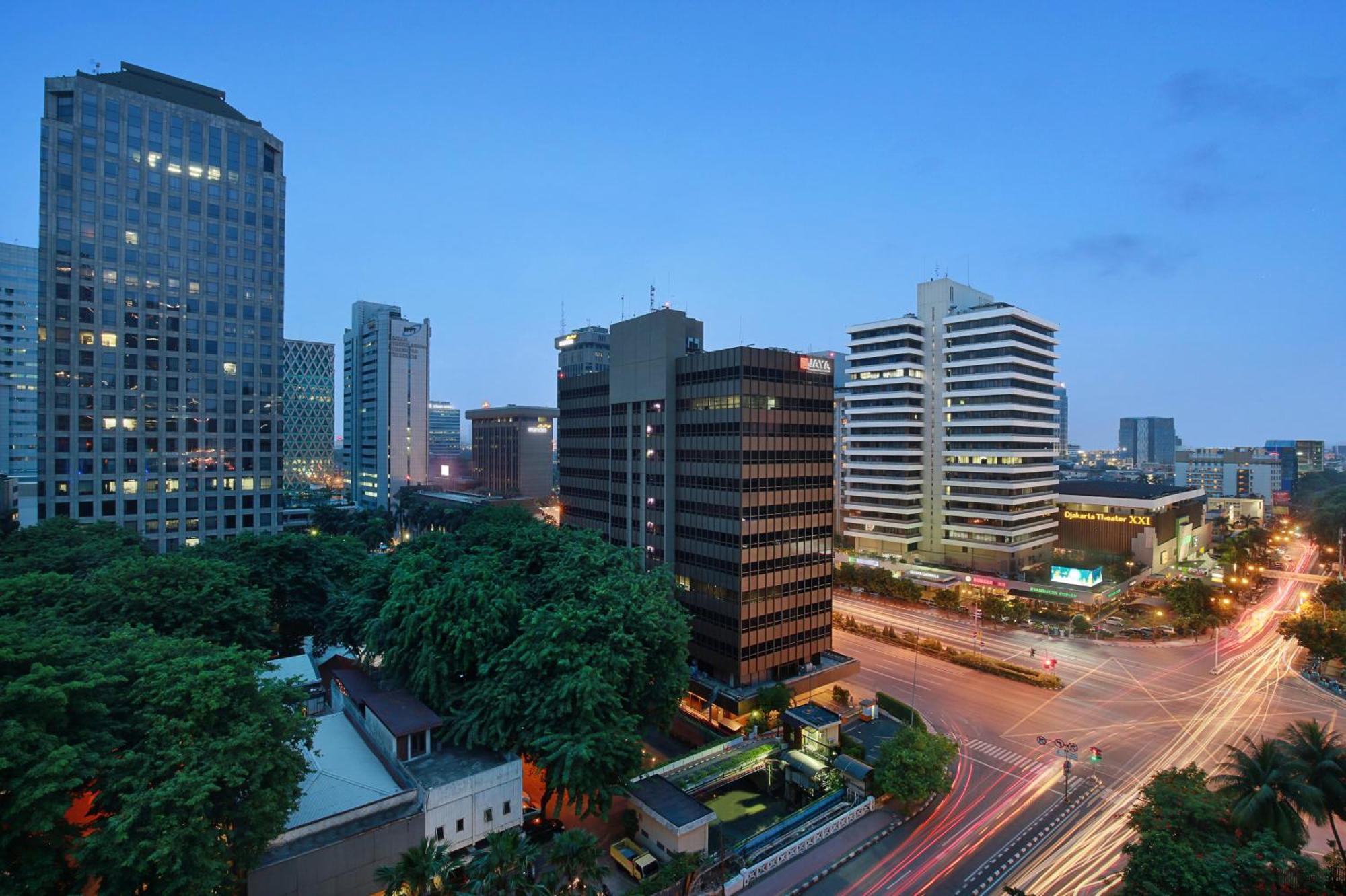 Holiday Inn Express Jakarta Wahid Hasyim By Ihg Zewnętrze zdjęcie