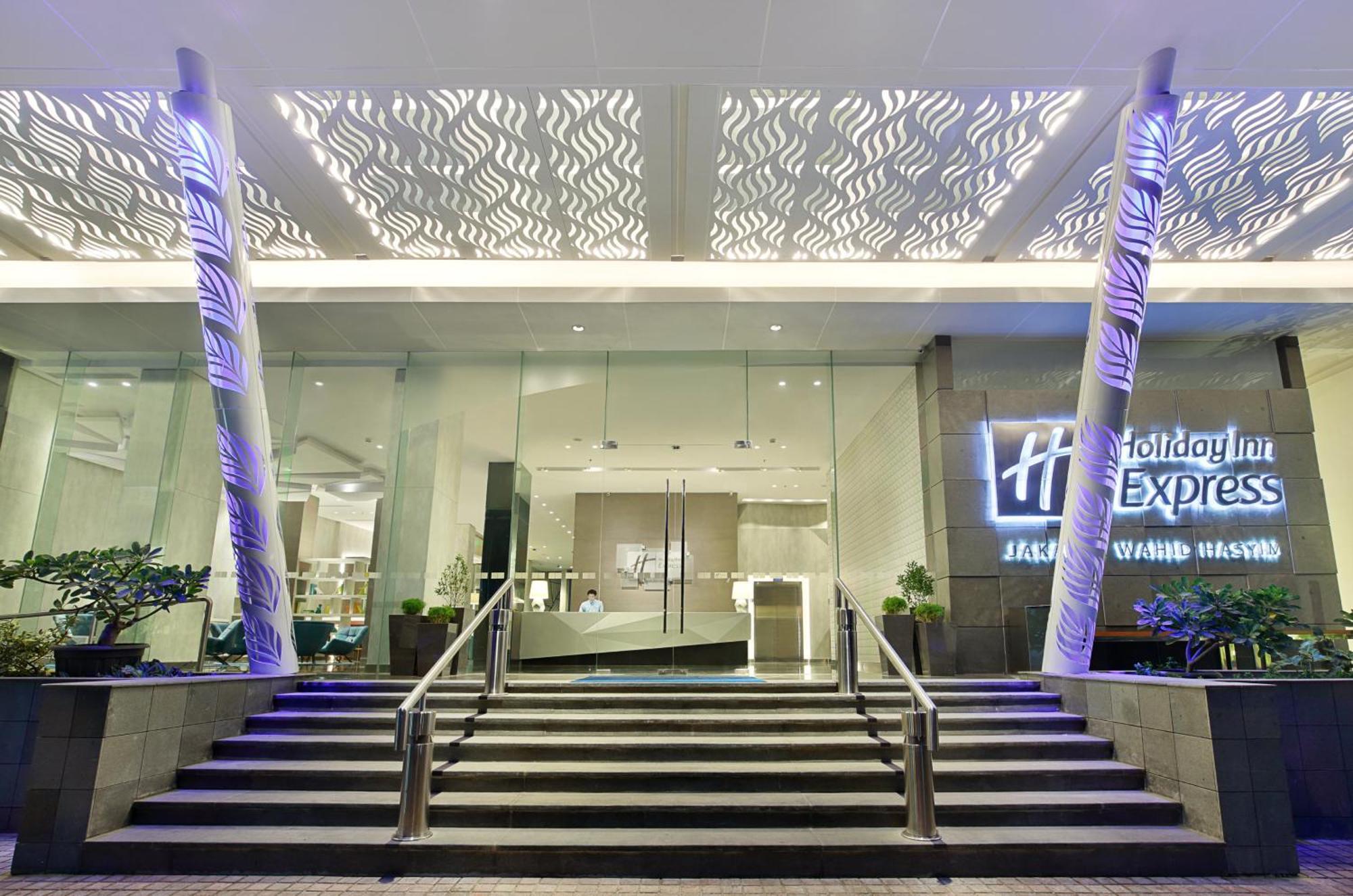 Holiday Inn Express Jakarta Wahid Hasyim By Ihg Zewnętrze zdjęcie