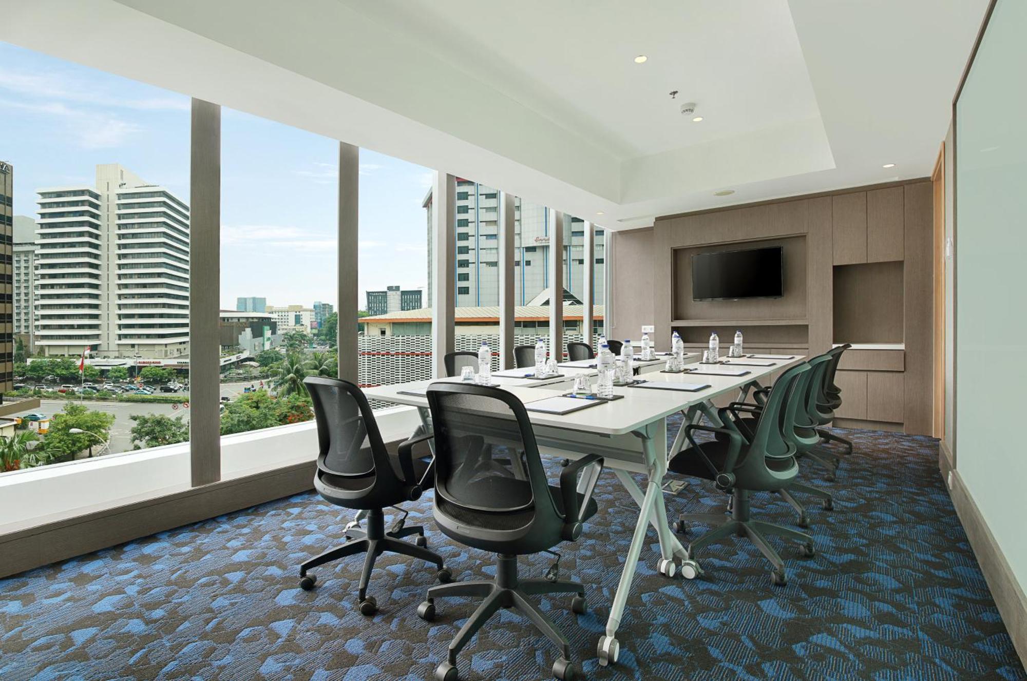 Holiday Inn Express Jakarta Wahid Hasyim By Ihg Zewnętrze zdjęcie