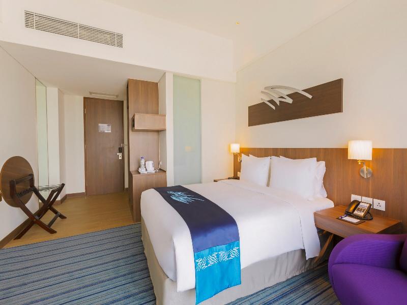 Holiday Inn Express Jakarta Wahid Hasyim By Ihg Zewnętrze zdjęcie